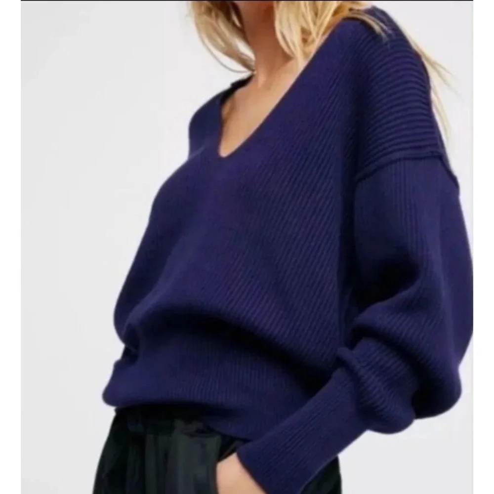 Free People Ottoman Slouchy Tunic V-Neck Ribbed Sweater Navy Blue Purple S